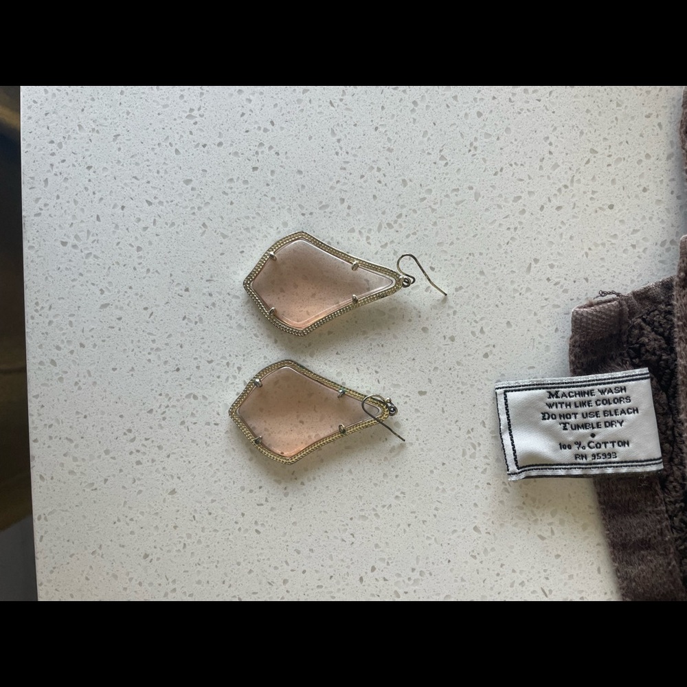 Rare Kendra Scott Earrings